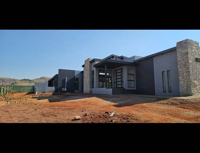 3 BEDROOM FREESTANDING FOR SALE IN CASHAN